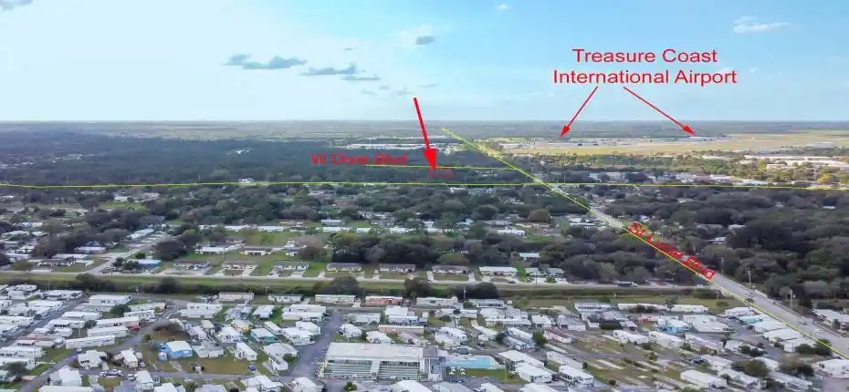 Red_sign_W_Dixie_Blvd_lot_2_-0637