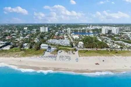 410 Venetian Drive, Delray Beach, Florida 33483, 2 Bedrooms Bedrooms, ,2 BathroomsBathrooms,Rental,For Rent,Venetian,RX-11048847