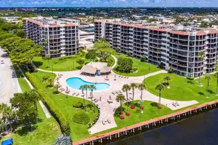 899 Jeffery Street, Boca Raton, Florida 33487, 1 Bedroom Bedrooms, ,1 BathroomBathrooms,Rental,For Rent,Jeffery,RX-11050002