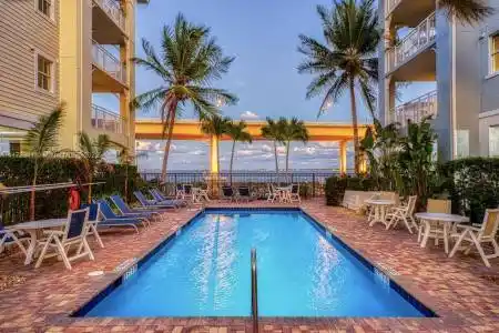 215 Flagler Avenue, Stuart, Florida 34994, 2 Bedrooms Bedrooms, ,2 BathroomsBathrooms,Rental,For Rent,Flagler,RX-11052867