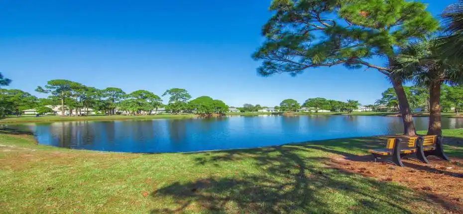 gator trace lake on the circle 2