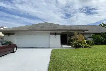 191 Parkwood Drive, Royal Palm Beach, Florida 33411, 3 Bedrooms Bedrooms, ,3 BathroomsBathrooms,Rental,For Rent,Parkwood,RX-11082391