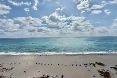 2800 Ocean Drive, Singer Island, Florida 33404, 2 Bedrooms Bedrooms, ,2 BathroomsBathrooms,Rental,For Rent,Ocean,RX-11089336