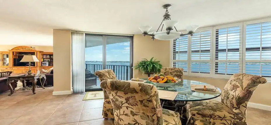 5420-N-OCEAN-DR-1906-004