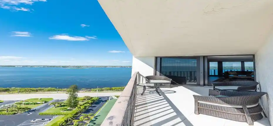 5420-N-OCEAN-DR-1906-023