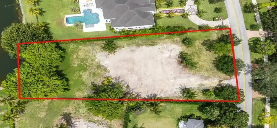 007-7807SteeplechaseDrive-PalmBeachGarde