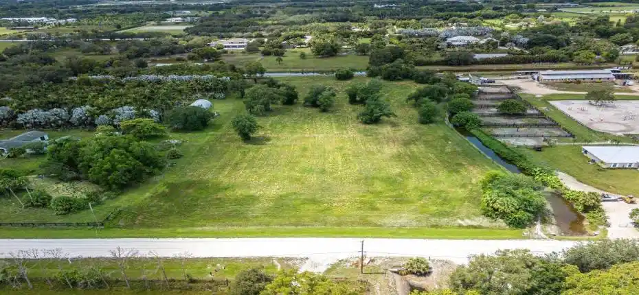 001-16526HollowTreeLane-Wellington-FL-33