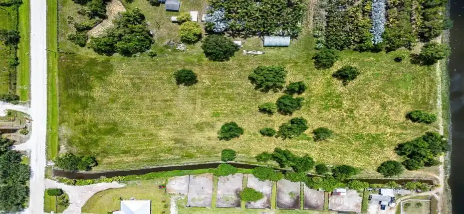 008-16526HollowTreeLane-Wellington-FL-33