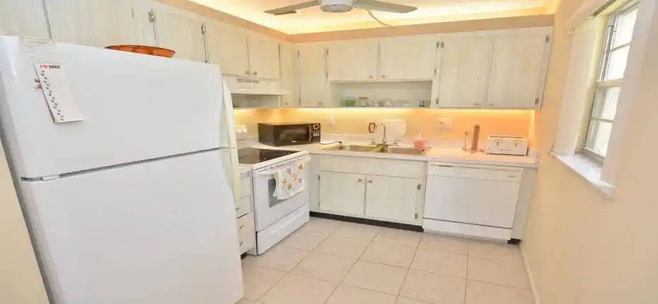 DSC_6356.JPG - V 2105 - N