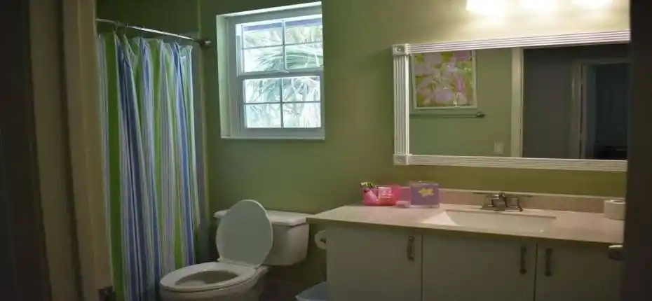 2nd bathroom