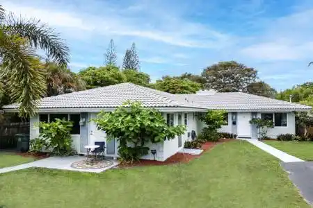 1680 34th Lane, Oakland Park, Florida 33334, ,Residential Income,For Sale,34th,RX-11112168