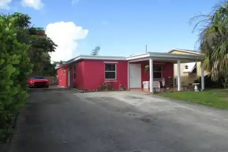 626 Minnesota Street, Lantana, Florida 33462, ,Residential Income,For Sale,Minnesota,RX-11116439