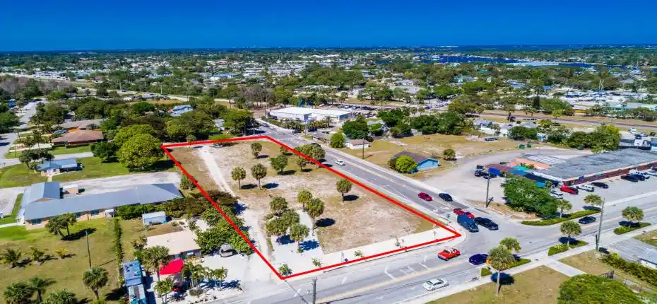 4878 SE Commerce Ave Stuart FL-print-005