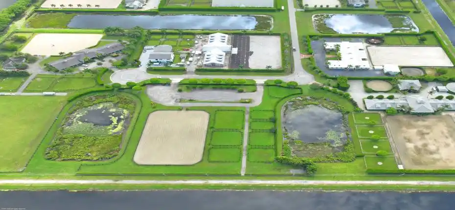 3899 Shutterfly Way 010