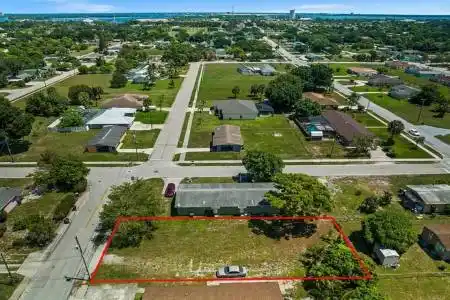 1903 Avenue N, Fort Pierce, Florida 34950, ,Land/docks,For Sale,Avenue N,RX-11090644