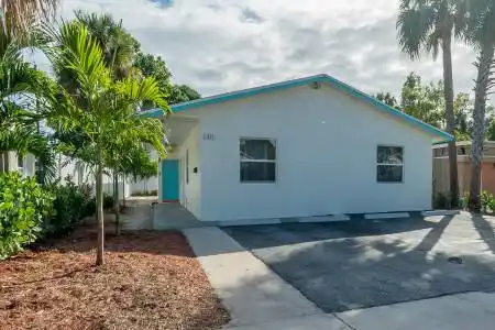 1332 Longwood Street, West Palm Beach, Florida 33401, ,Residential Income,For Sale,Longwood,RX-11129771