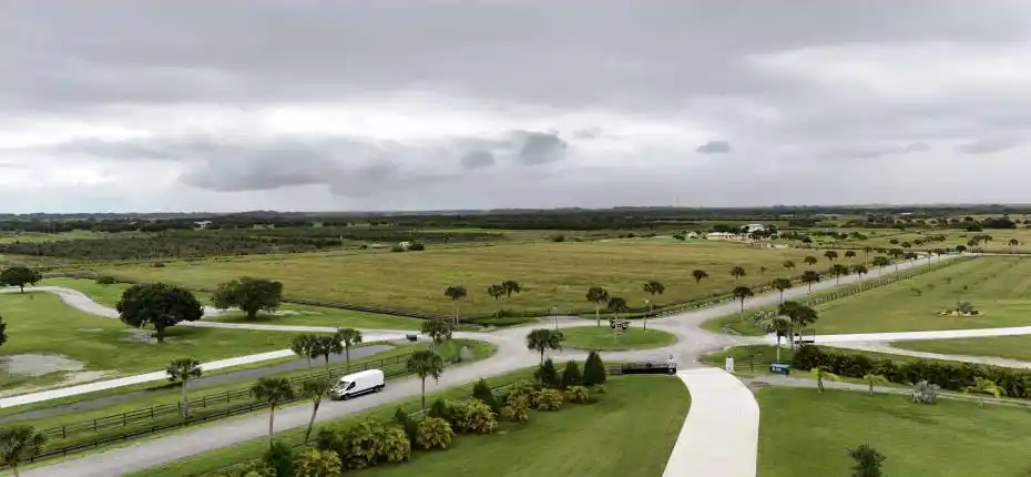 DJI_20251011143419_0230_D