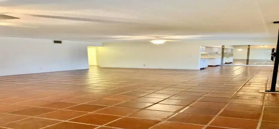 DDB13CF2-2A2D-4653-9839-A939BCC78D5D