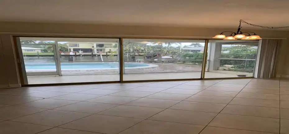 5BB85DFE-B475-43CF-8E73-3C9A5C2CD152