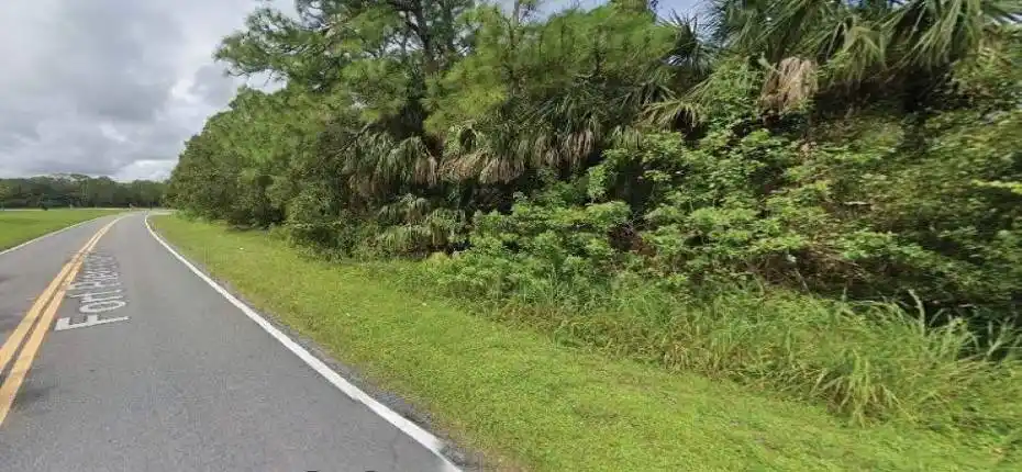 8702 fort pierce blvd 3