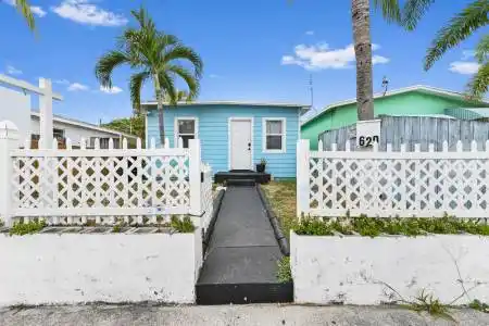 Lake Worth Beach, Florida 33460, ,Residential Income,For Sale,RX-11114479