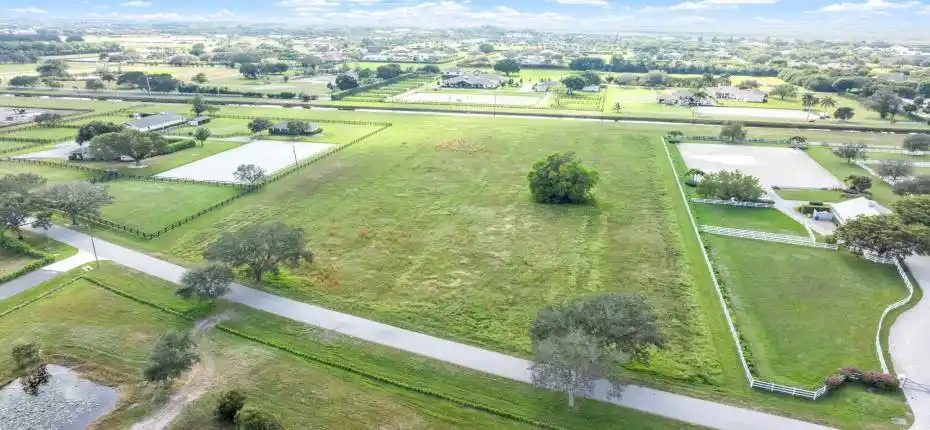 15384 Sunnyland Ln Wellington-large-011-