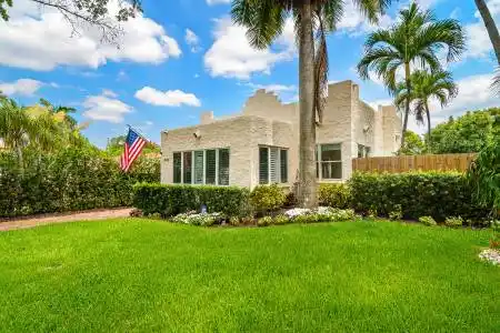 813 Avon Road, West Palm Beach, Florida 33401, ,Residential Income,For Sale,Avon,RX-11136764