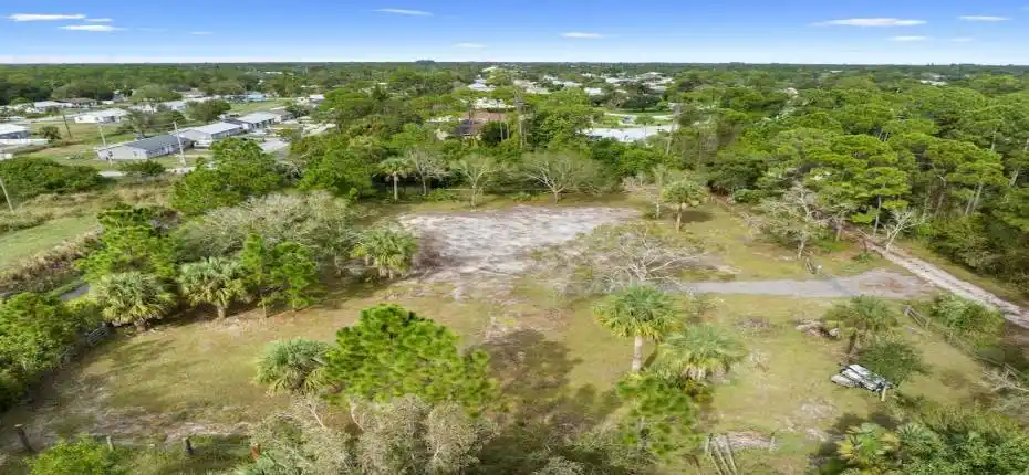 DJI_20251208133845_0180_D