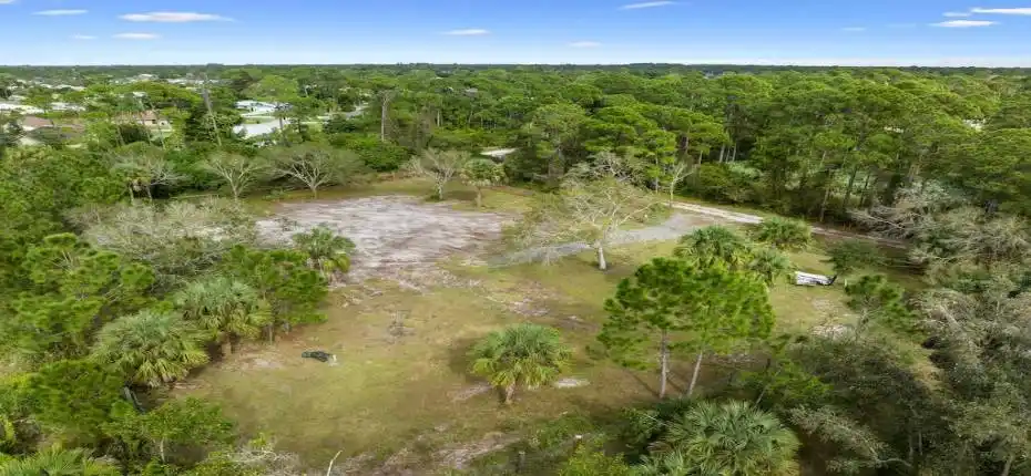 DJI_20251208133910_0185_D