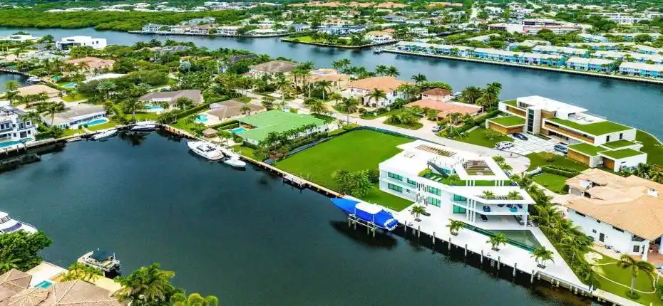 008-4211IntracoastalDrive-HighlandBeach-
