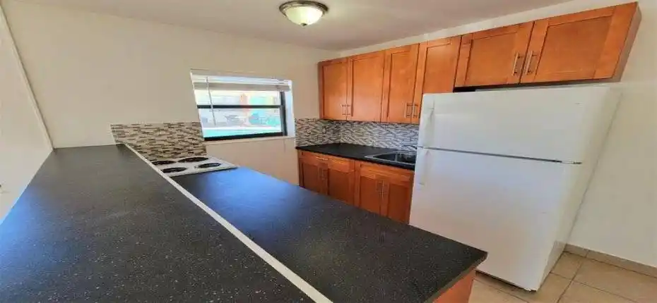 20251121165613832059000000-o