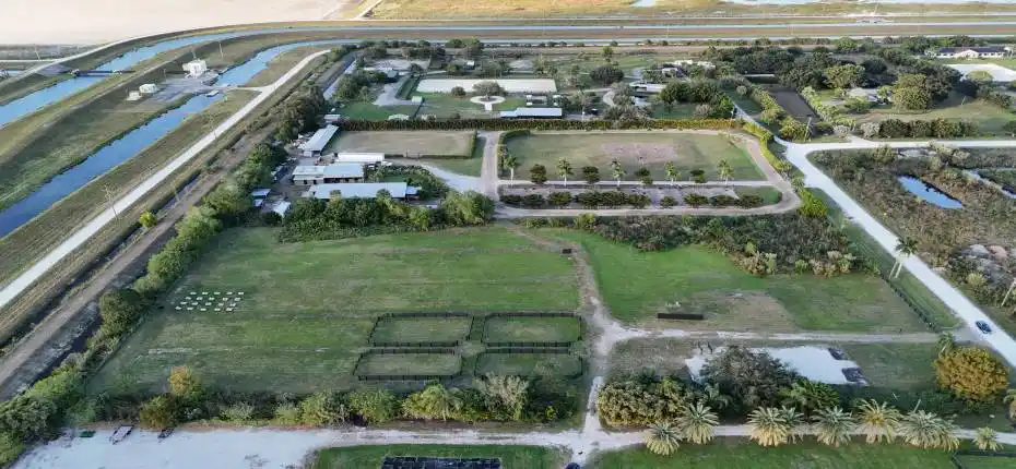 5 acres with paddocks and tent pad