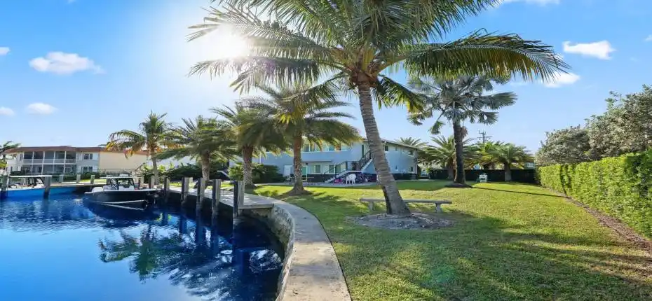 833 Southeast 22nd Ave - 61.jpg-SMALL