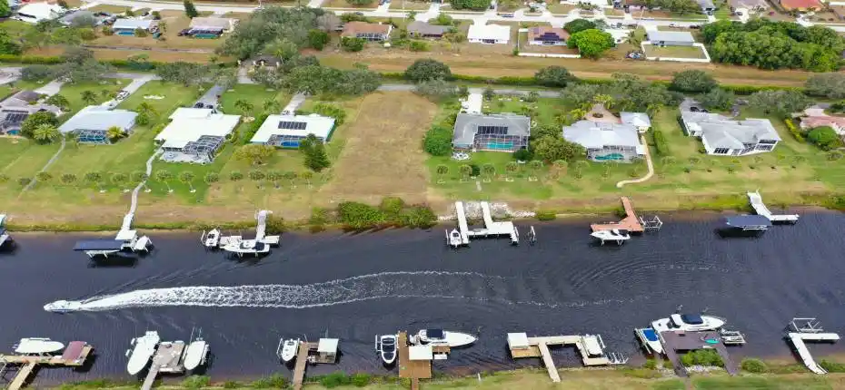 OCEAN ACCESS - 2606 SW River Shore Dr