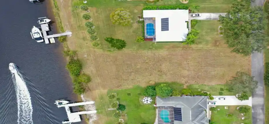 OCEAN ACCESS - 2606 SW River Shore Dr