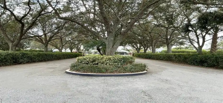 2606 SW River Shore Dr.