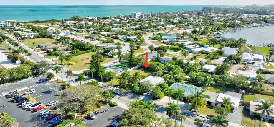 2 BLOCKS TO THE OCEAN