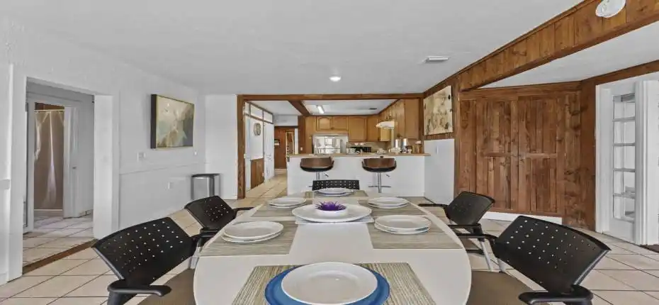 14601 Orange Ave_011