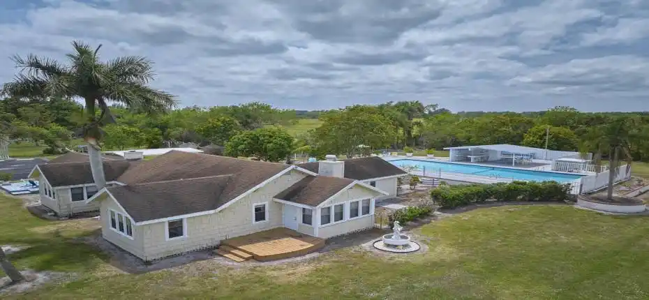 14601 Orange Ave_059