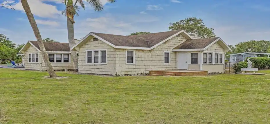 14601 Orange Ave_001