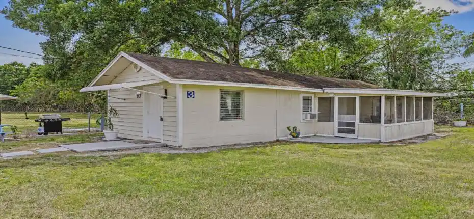 14601 Orange Ave_045