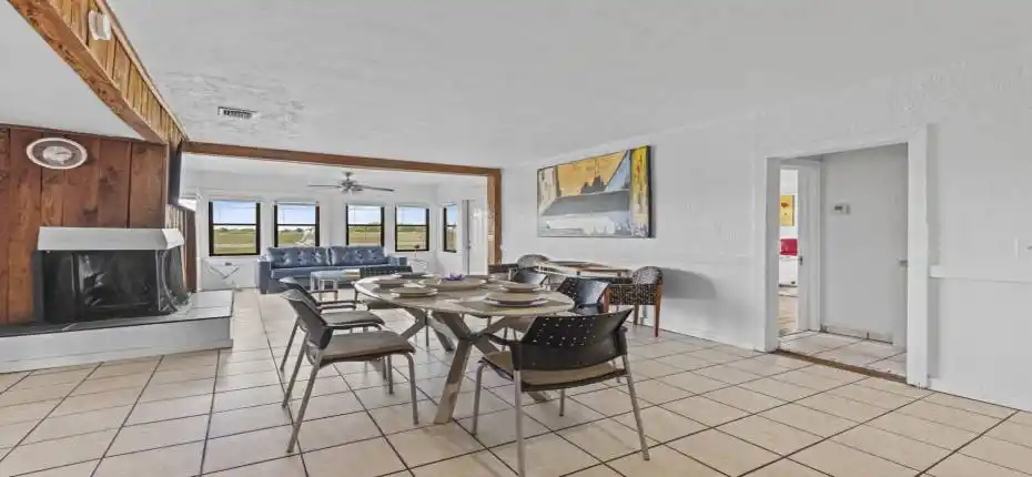 14601 Orange Ave_008