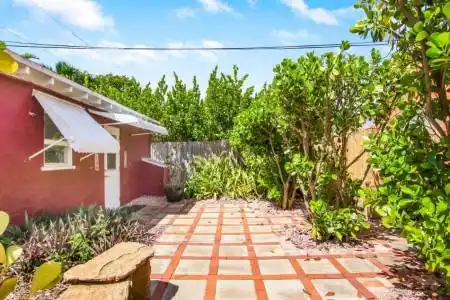 616 Claremore Drive, West Palm Beach, Florida 33401, ,Residential Income,For Sale,Claremore,RX-11157425