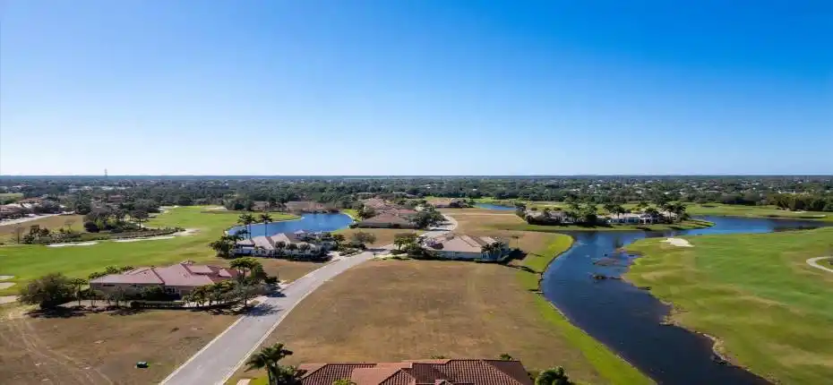 24-111 SE MIRA LAVELLA-10