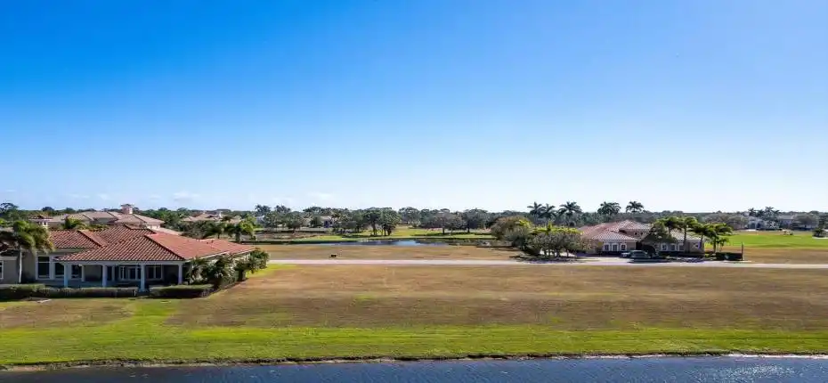 22-111 SE MIRA LAVELLA-8