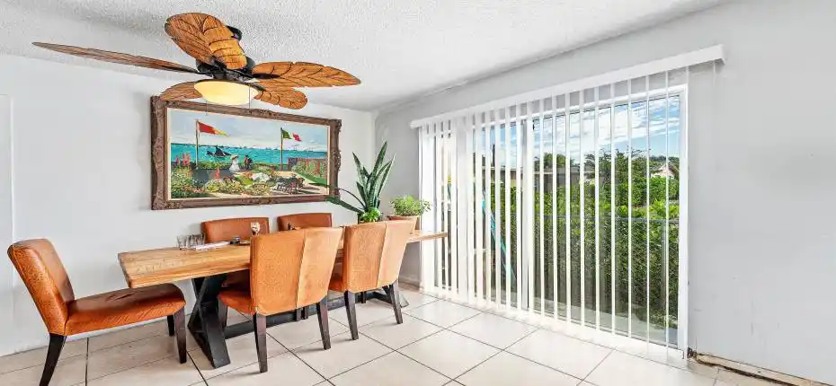 011-711TrumanStreet-LakeWorthBeach-FL-33