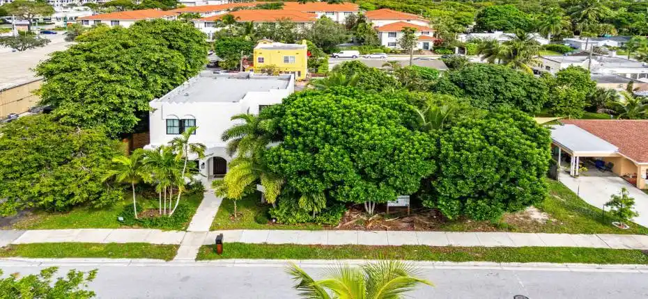 005-338CornellDrive-LakeWorthBeach-FL-33