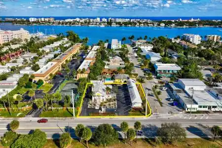 704 Dixie Highway, Lantana, Florida 33462, ,Land/docks,For Sale,Dixie,RX-11159553