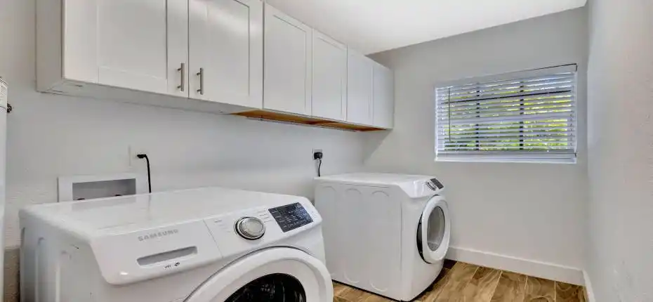 9eb34d07-b0a4-4875-abe0-73bb00599f36