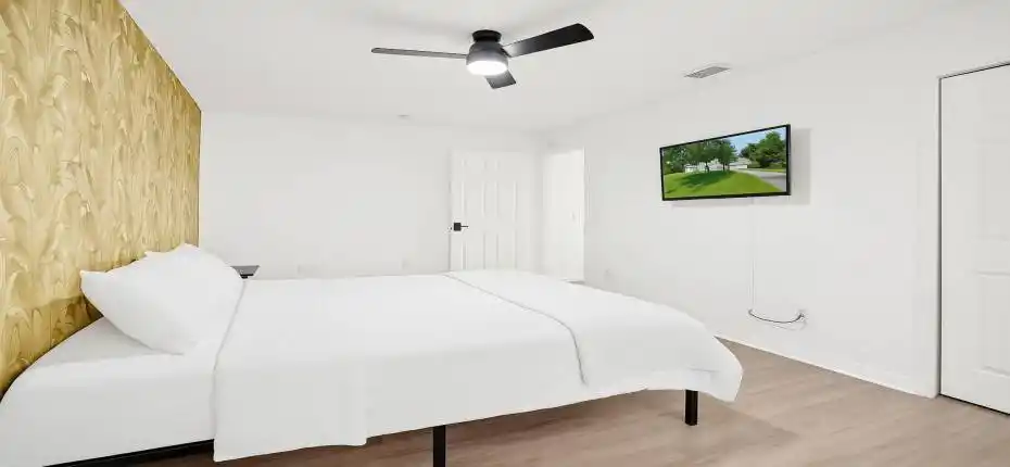 img_403d38ee-07fd-45c8-8936-aeacb7252130